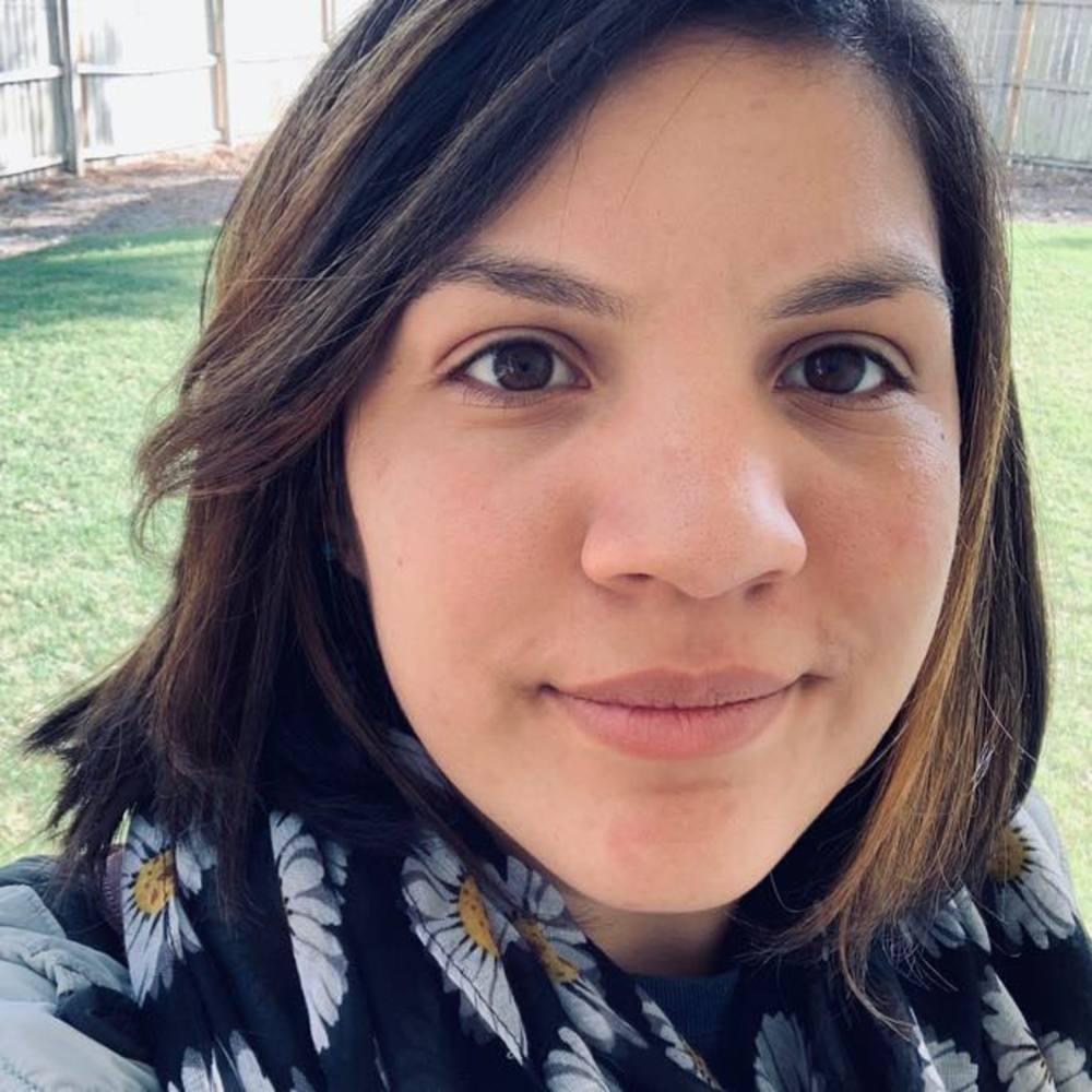 Meet your Posher, Mireya